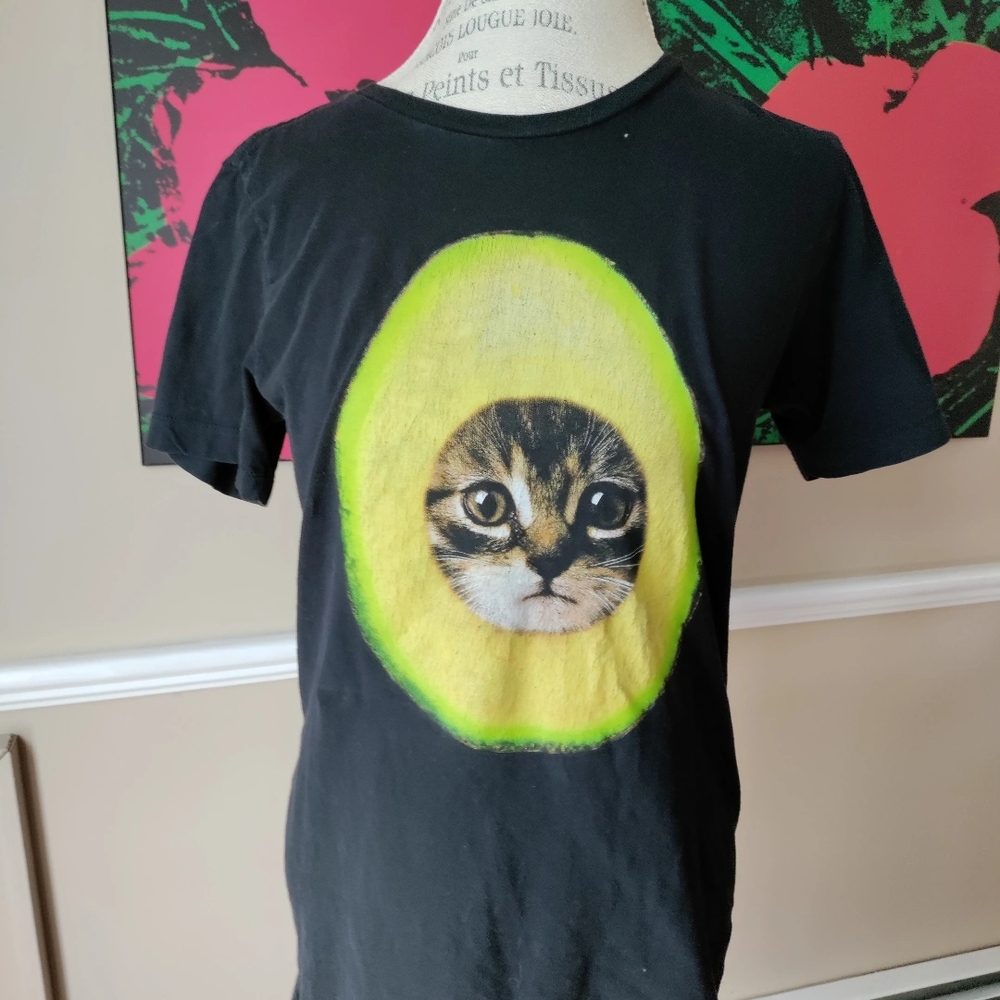 Novelty Avocado Cat Graphic Tee
